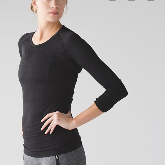 lululemon athletica Tops - Lululemon switfly black longsleeve top